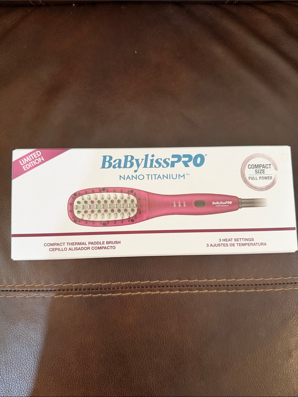 BaBylissPRO Nano Titanium Compact Thermal Paddle Brush in Pink